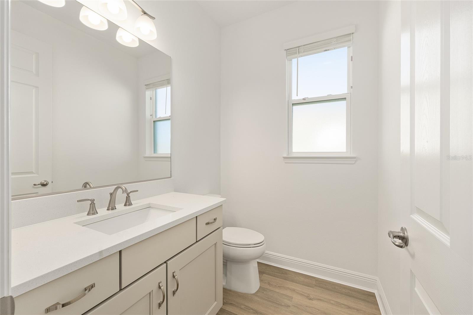 Image 12 of 46 For 9918 106th Circle