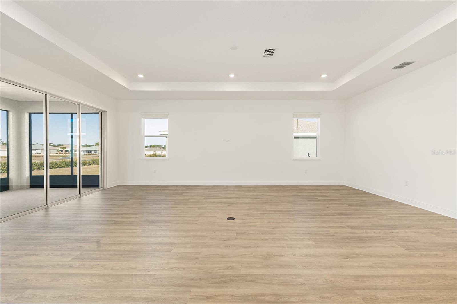 Image 17 of 46 For 9918 106th Circle