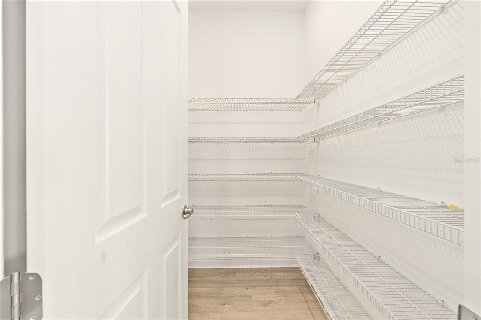 Image 26 of 46 For 9918 106th Circle