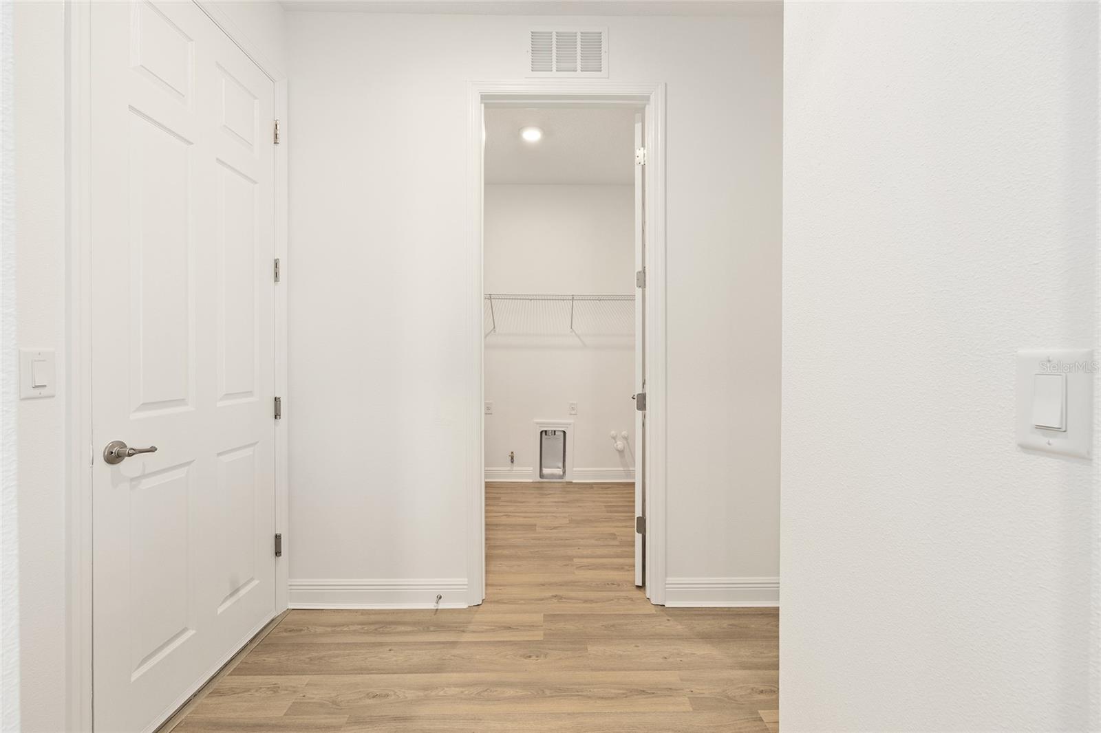 Image 27 of 46 For 9918 106th Circle