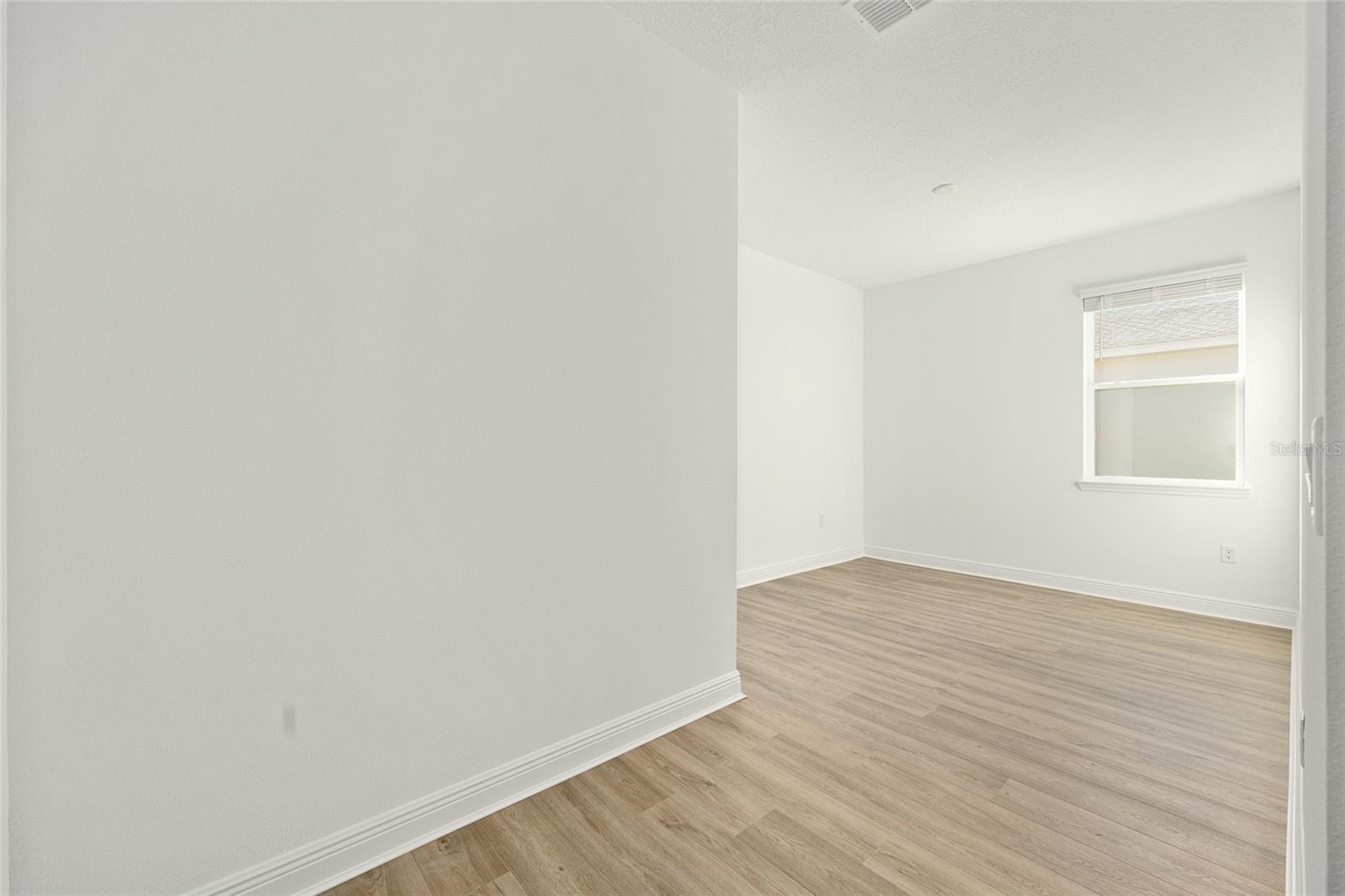 Image 29 of 46 For 9918 106th Circle