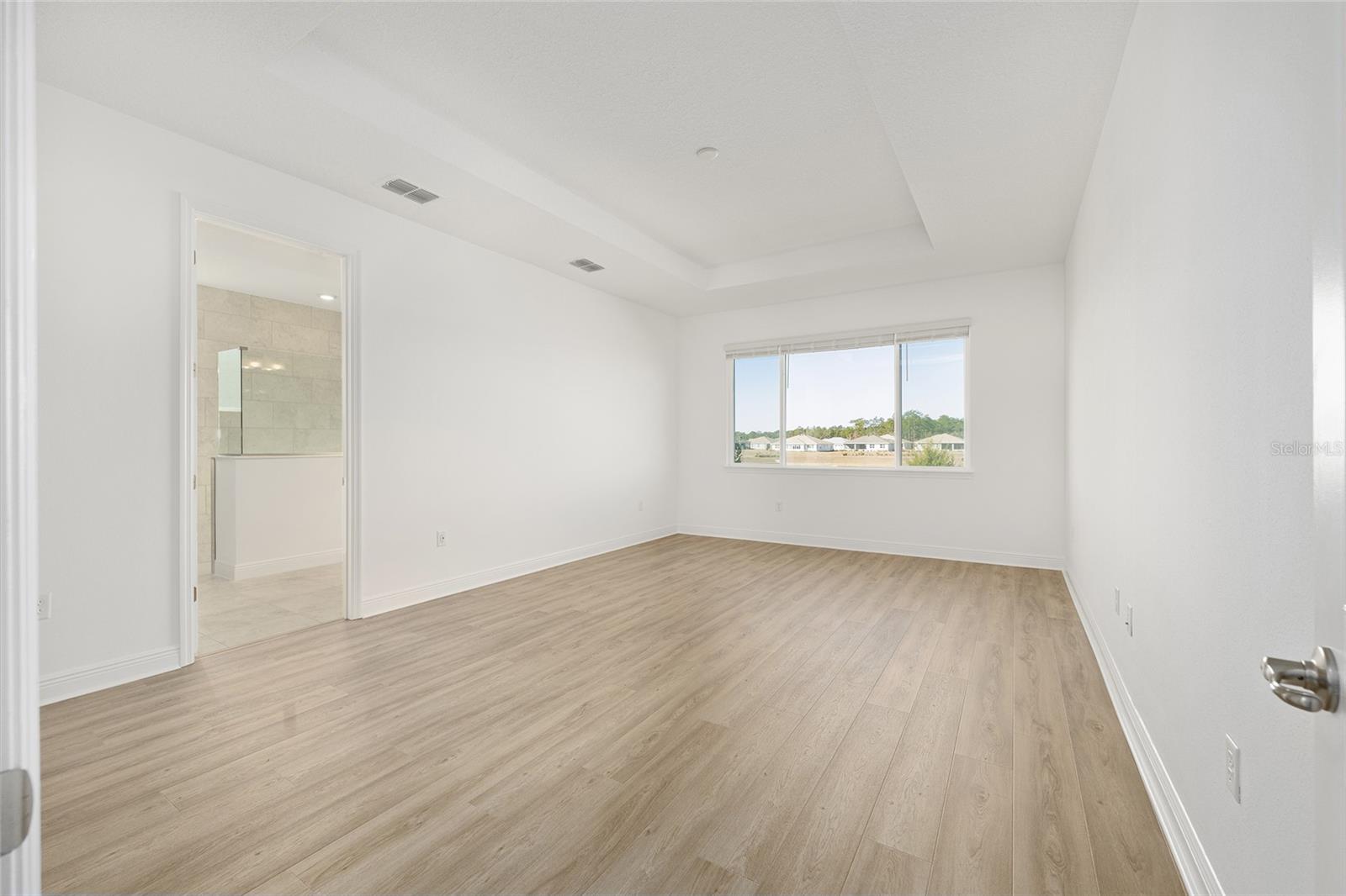 Image 32 of 46 For 9918 106th Circle