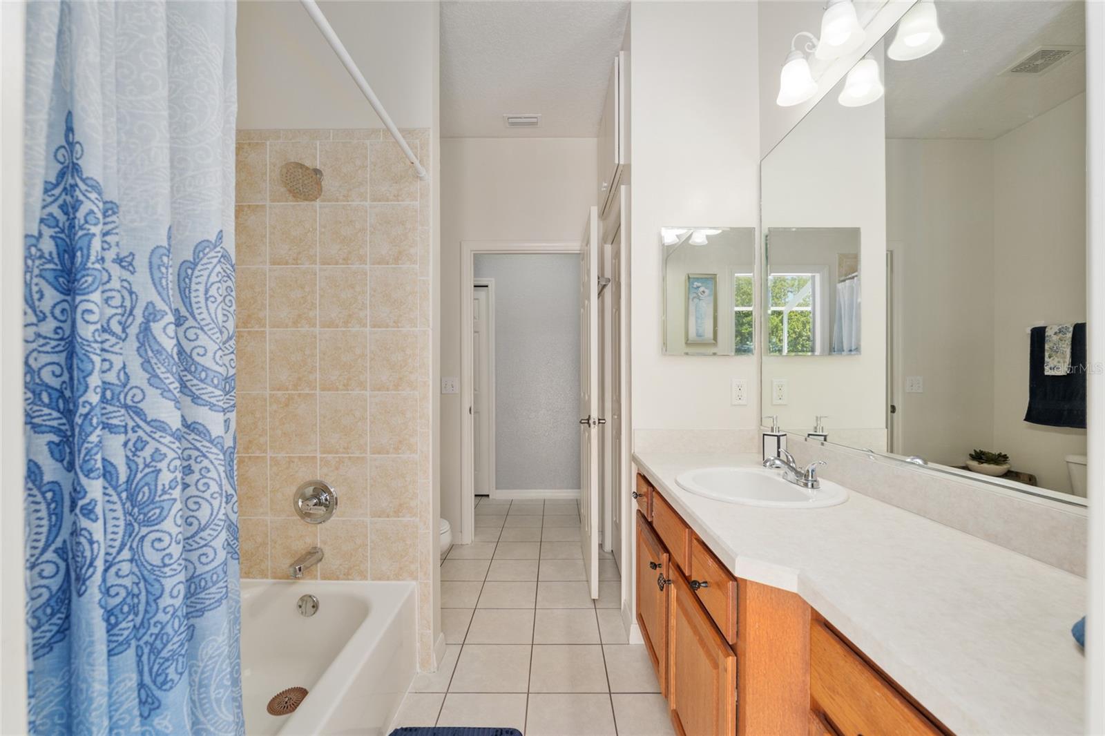 Image 32 of 50 For 19395 100th Loop