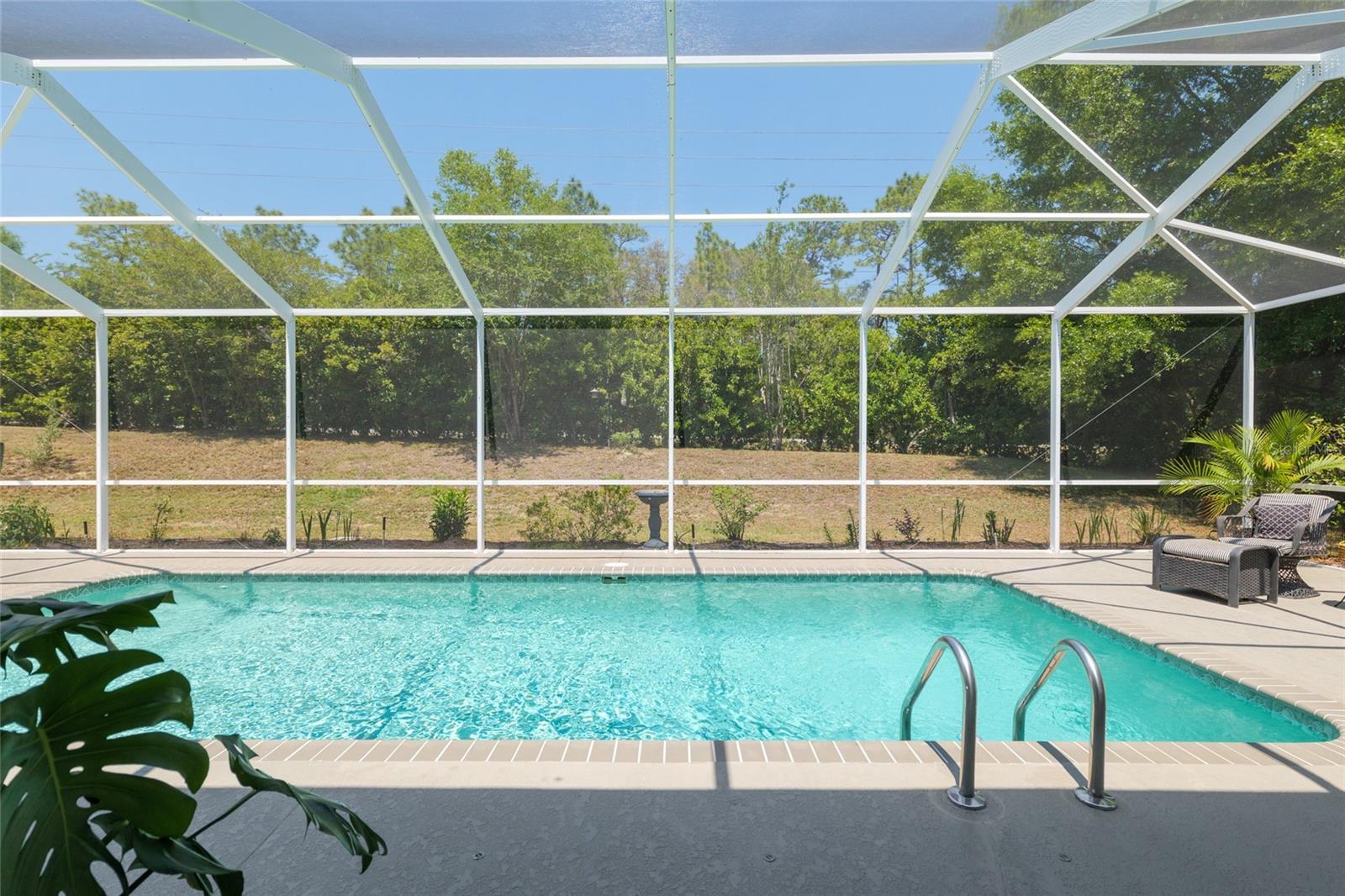 Image 36 of 50 For 19395 100th Loop