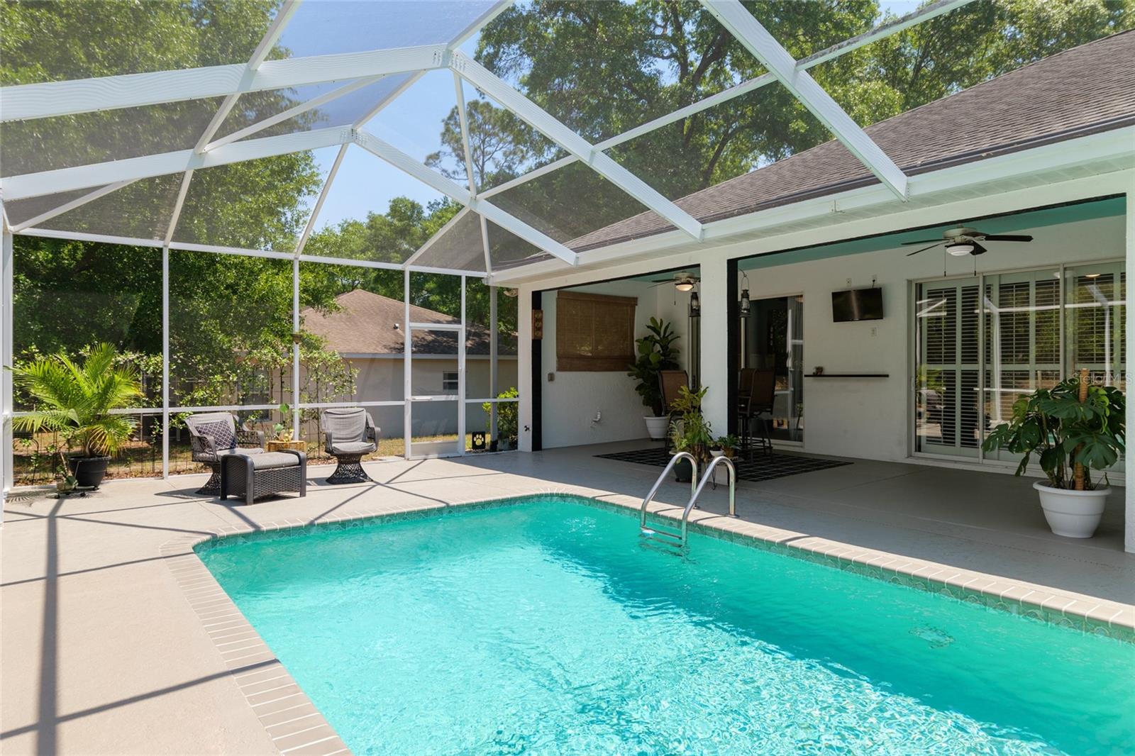 Image 39 of 50 For 19395 100th Loop