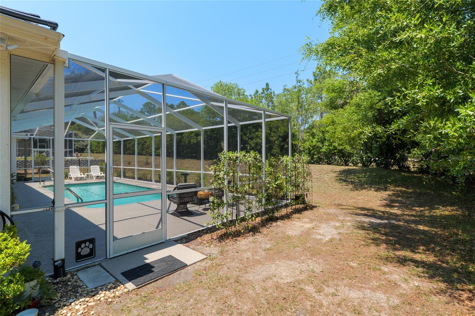 Image 44 of 50 For 19395 100th Loop