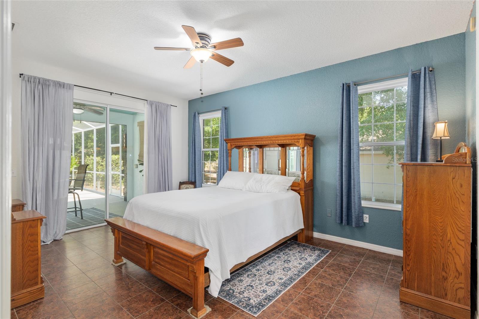 Image 9 of 50 For 19395 100th Loop