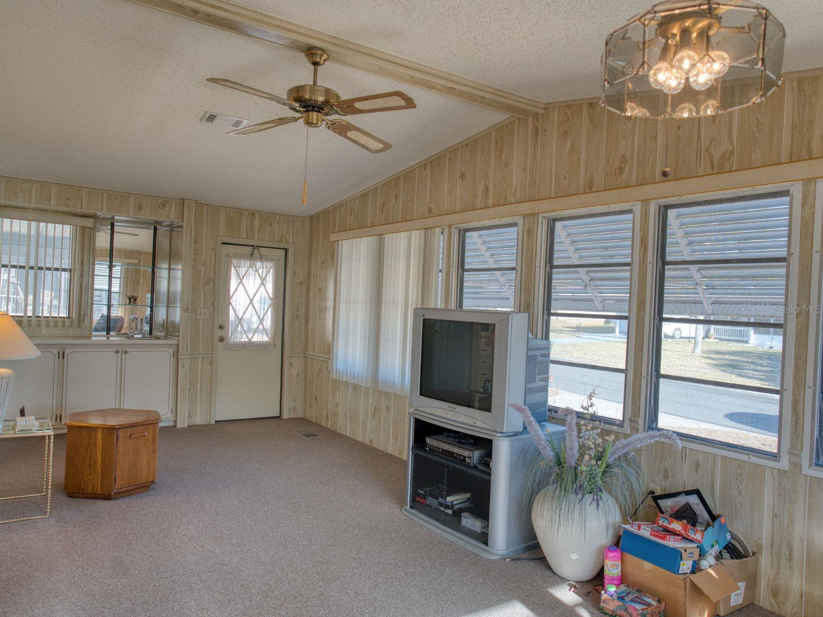 Image 13 of 25 For 1863 Schwartz Boulevard