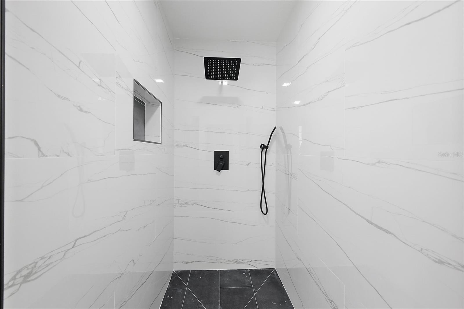 Image 12 of 31 For 1862 40th Court