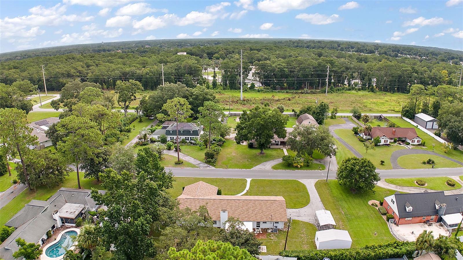 Image 2 of 31 For 1862 40th Court