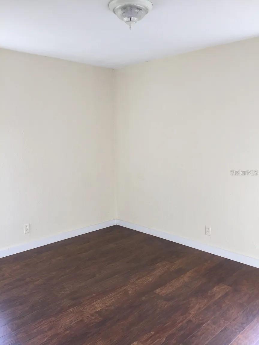 Image 4 of 10 For 762 60th Avenue Ne