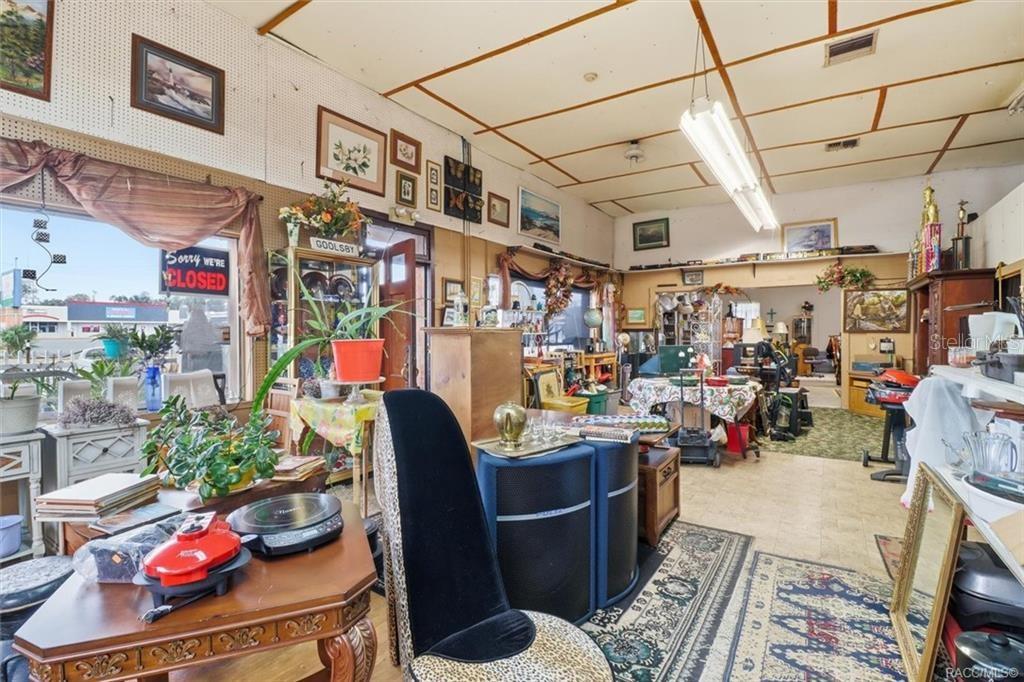 Image 19 of 46 For 103 Main Street