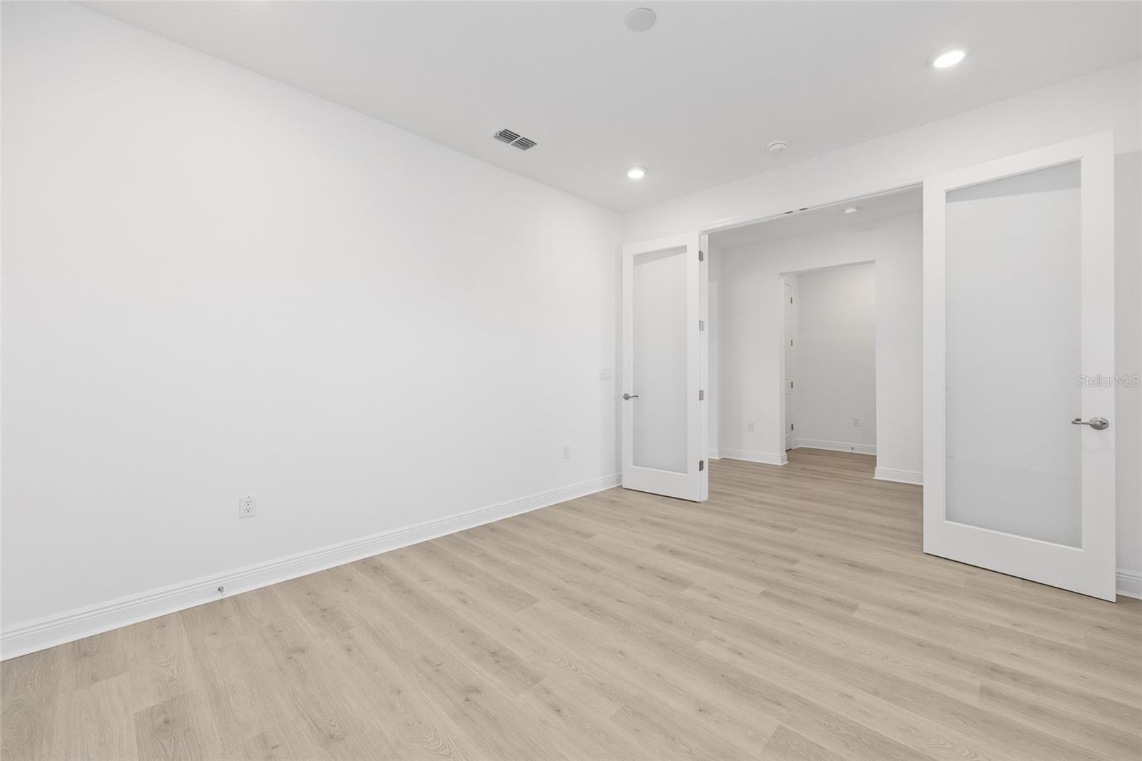 Image 10 of 38 For 10602 101st Lane Road