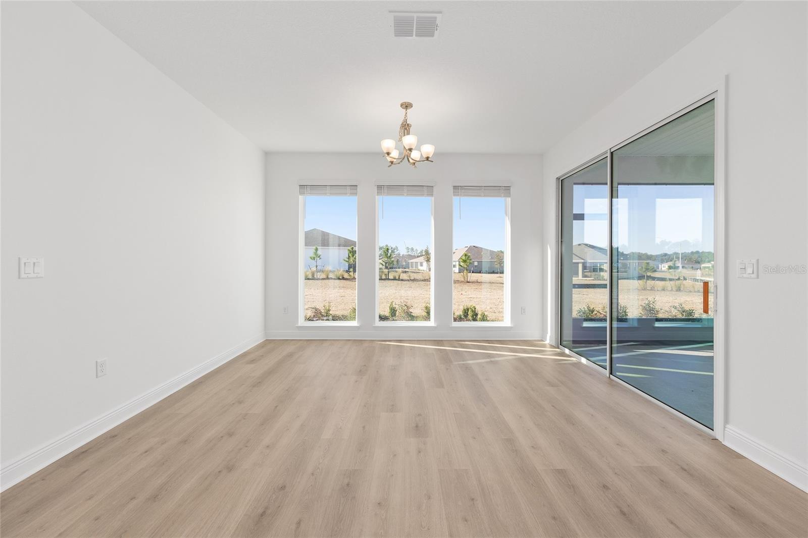 Image 18 of 38 For 10602 101st Lane Road