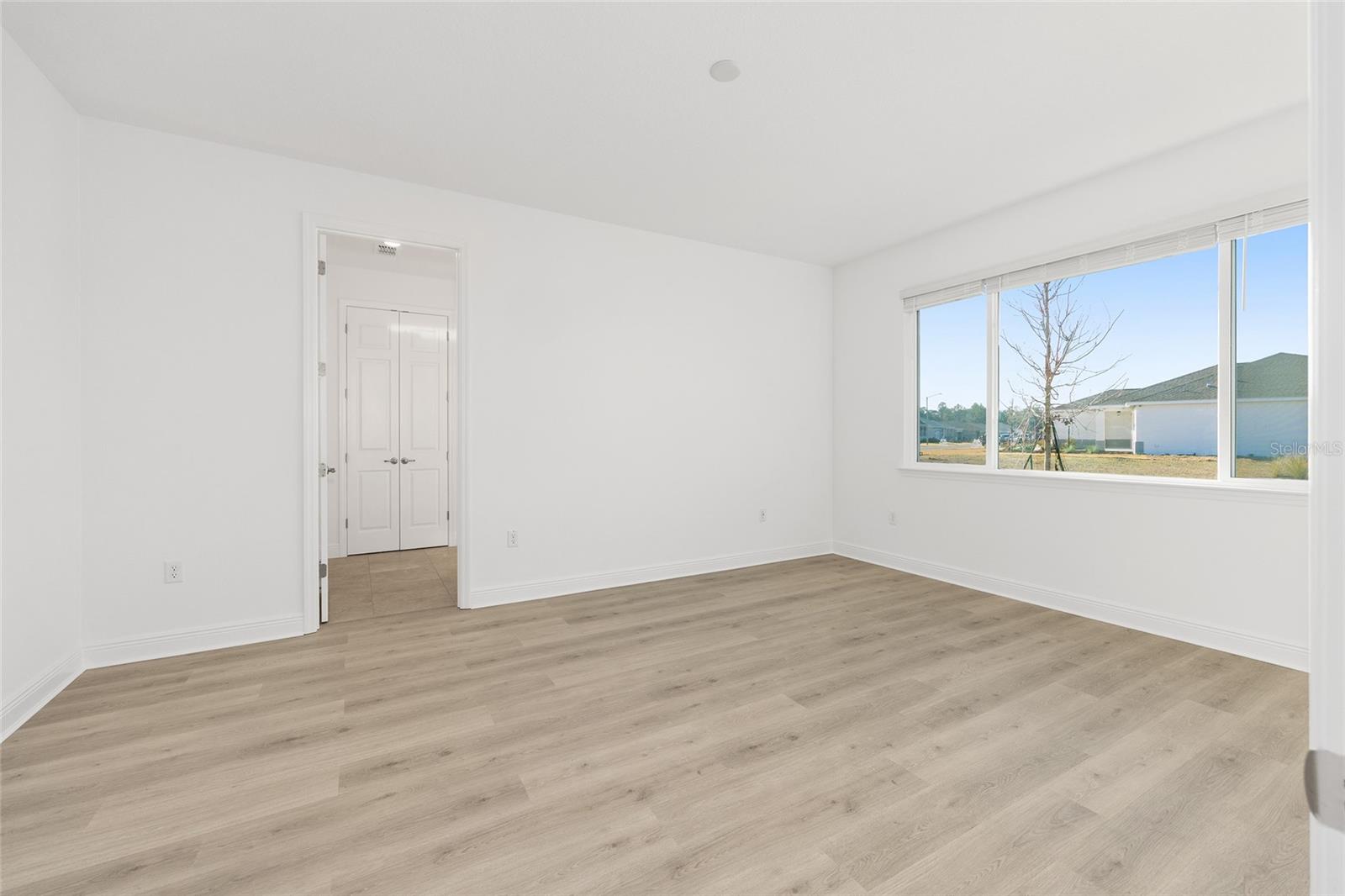 Image 19 of 38 For 10602 101st Lane Road