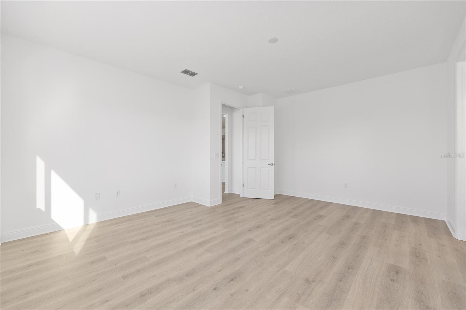 Image 20 of 38 For 10602 101st Lane Road