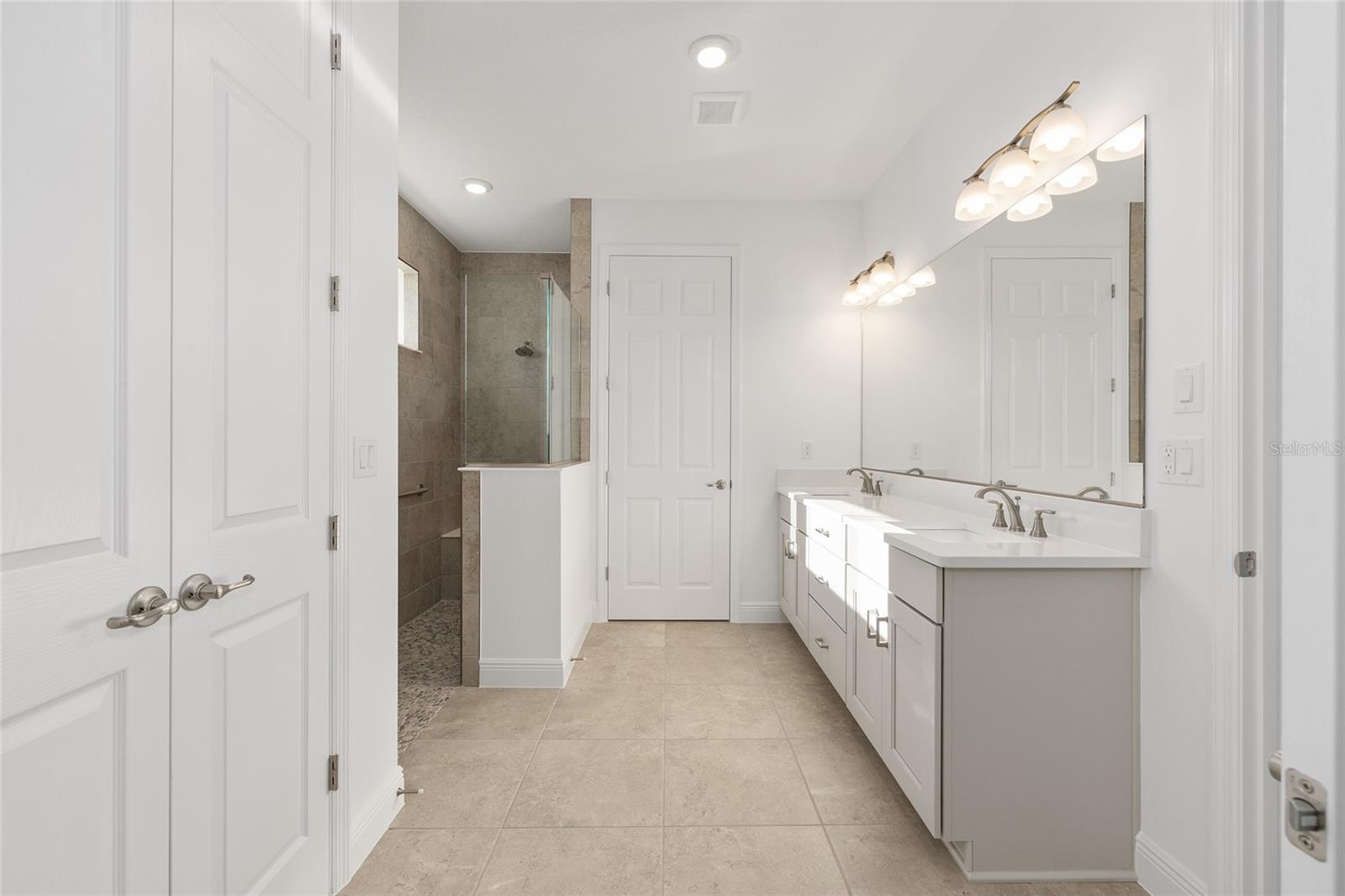 Image 22 of 38 For 10602 101st Lane Road