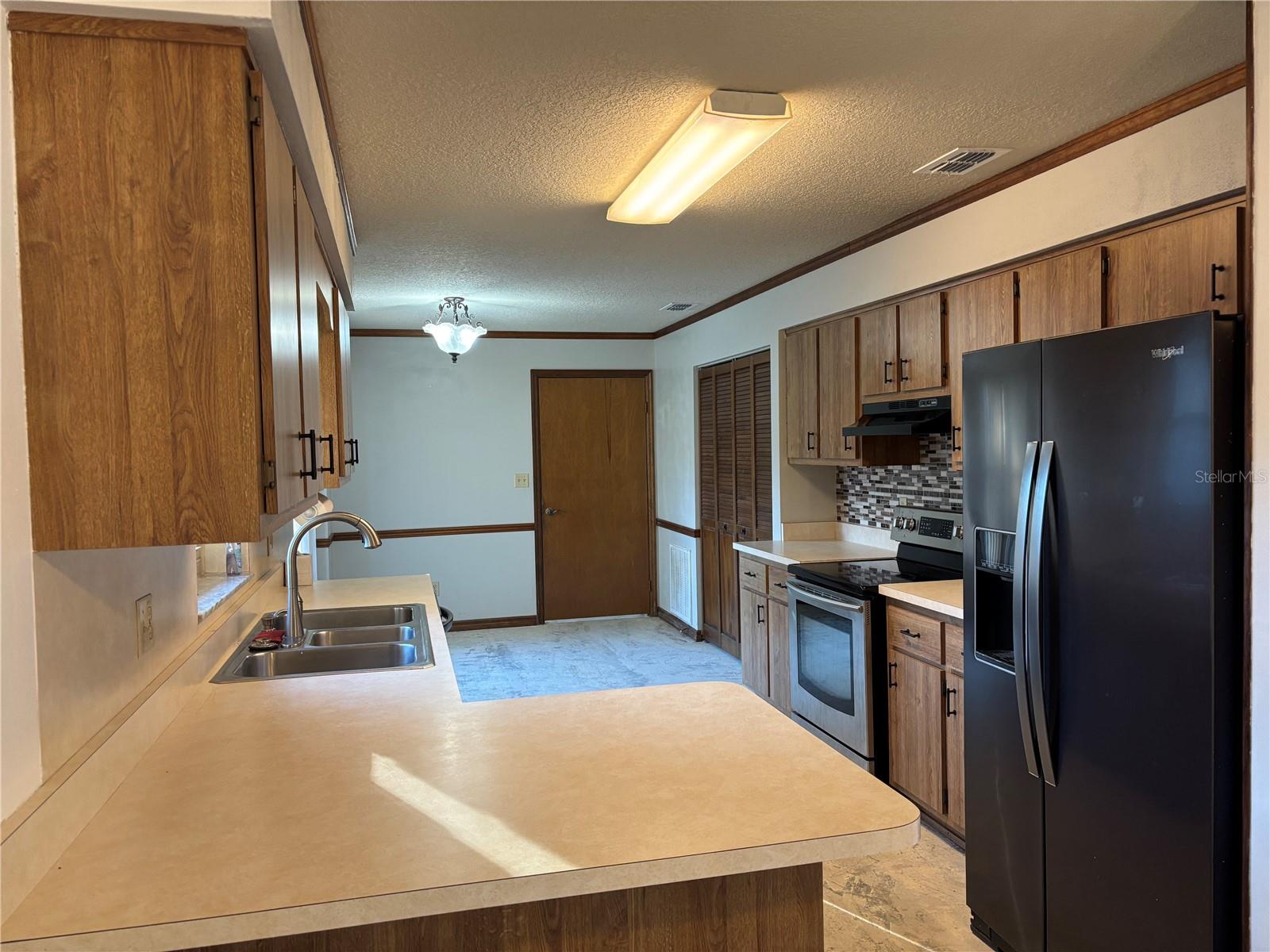 Image 7 of 32 For 4008 61st Place