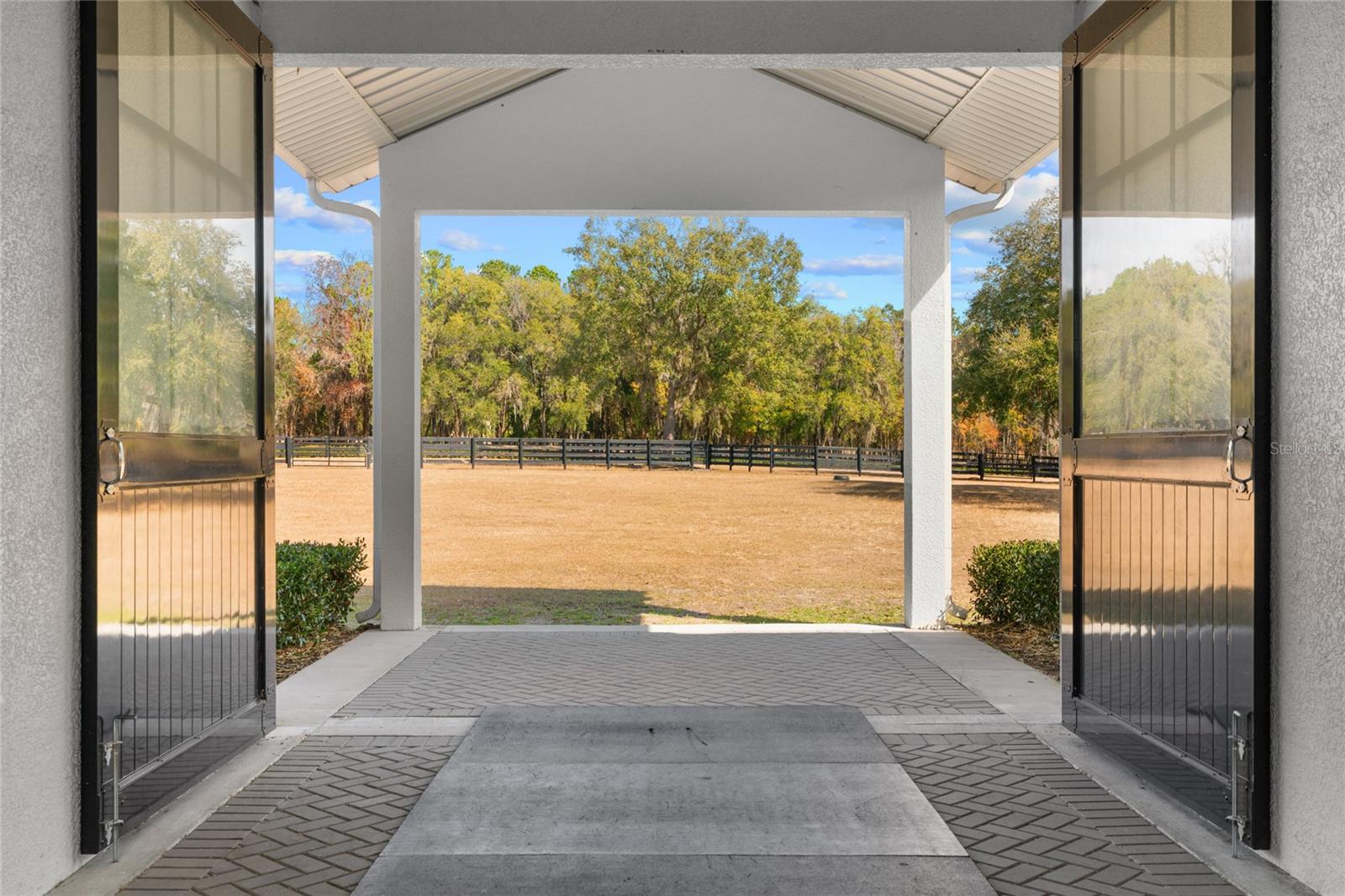 Listing photo id 16 for 12350 Nw Hwy 225 Hwy 225