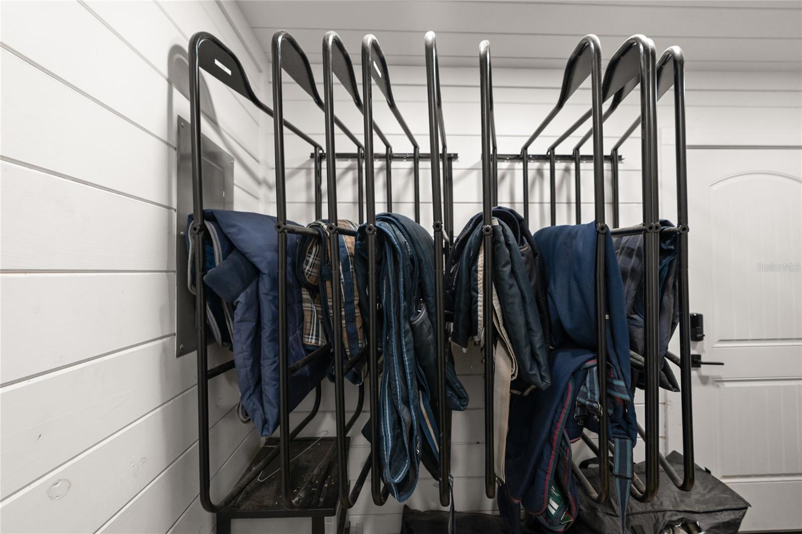 Listing photo id 18 for 12350 Nw Hwy 225 Hwy 225