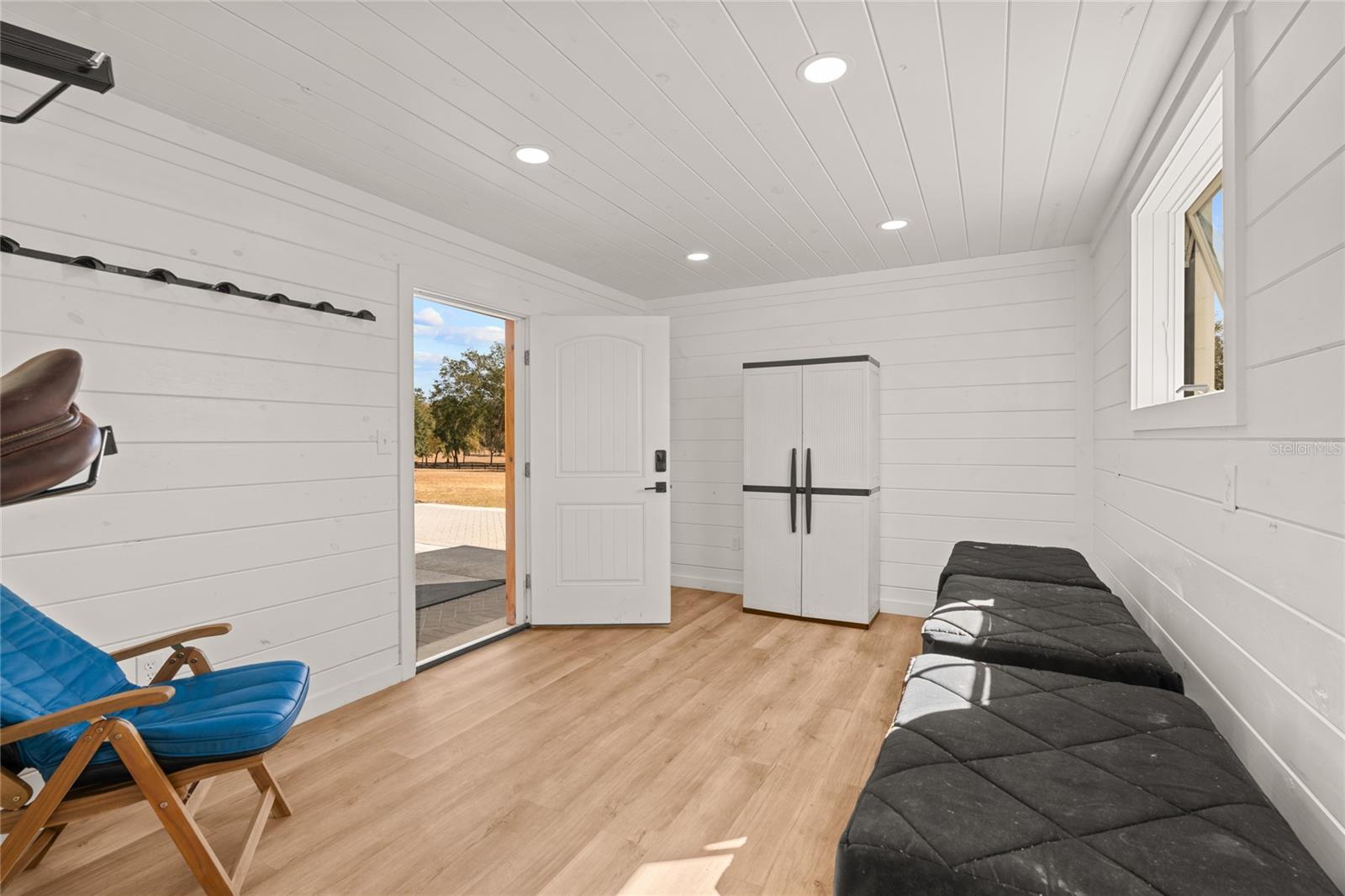 Listing photo id 22 for 12350 Nw Hwy 225 Hwy 225