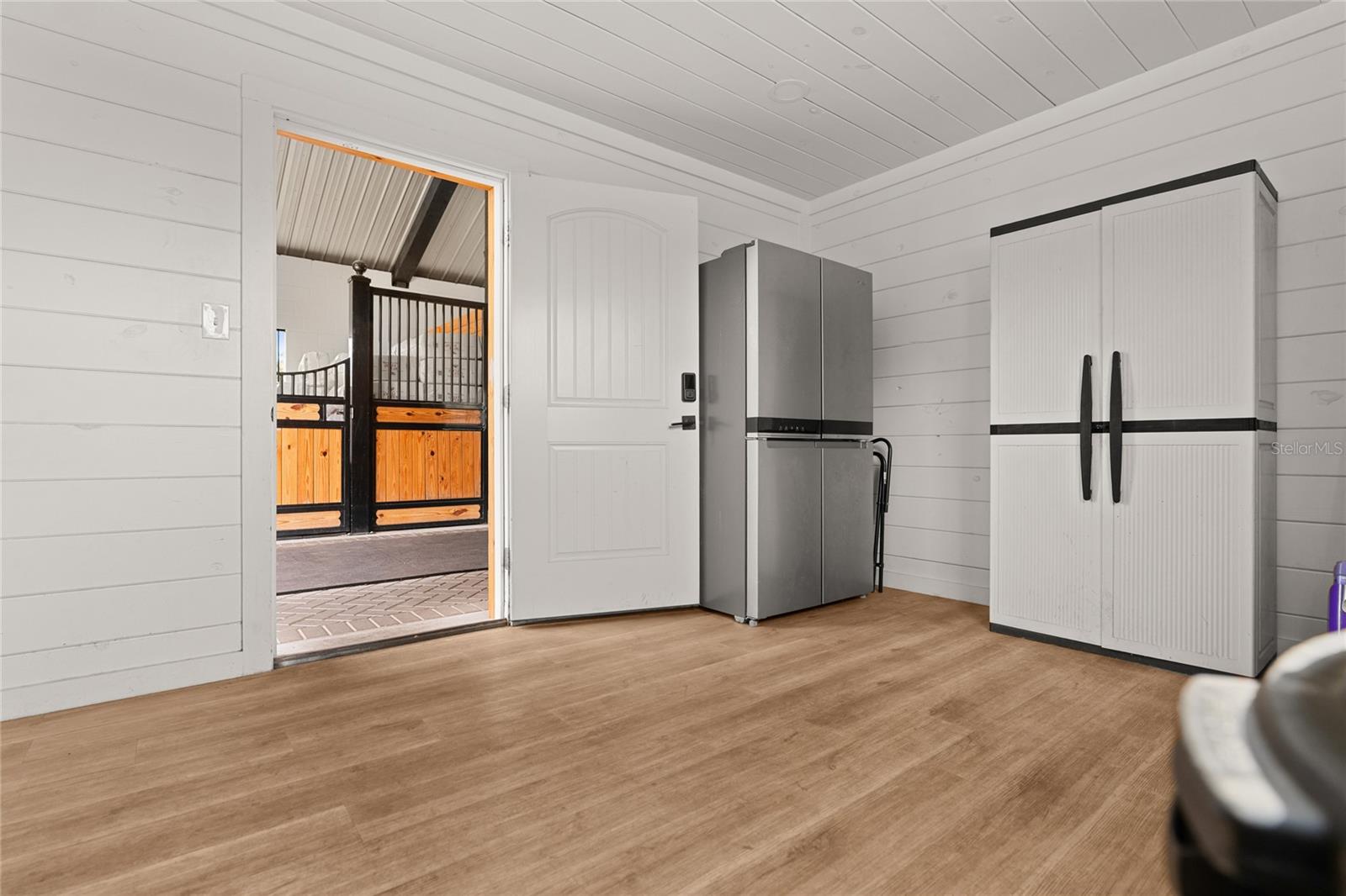 Listing photo id 24 for 12350 Nw Hwy 225 Hwy 225