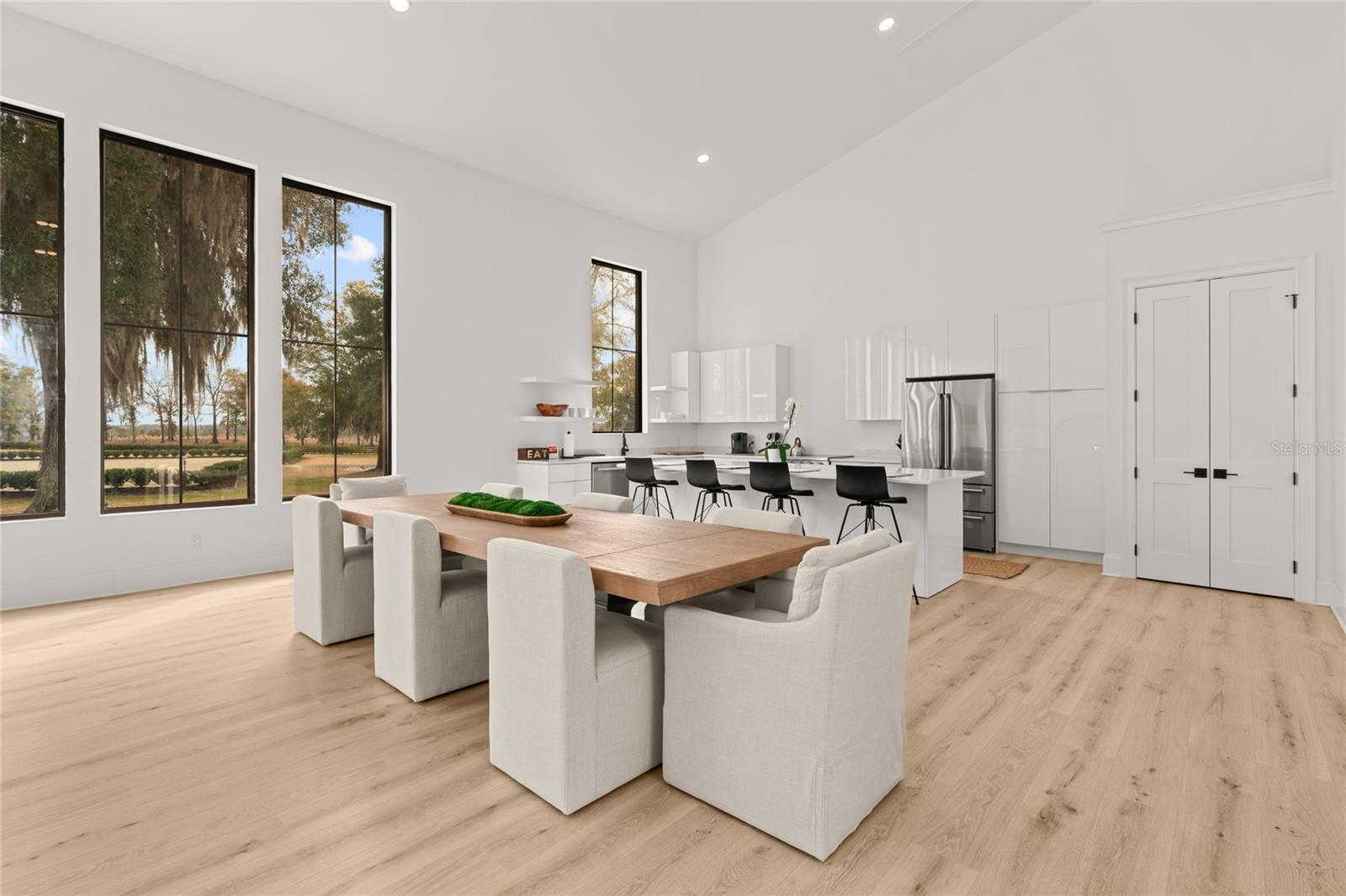 Listing photo id 33 for 12350 Nw Hwy 225 Hwy 225