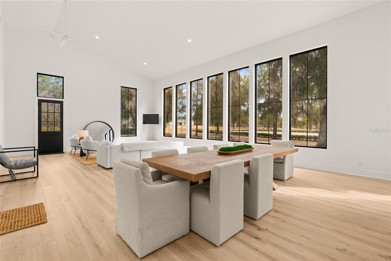 Listing photo id 34 for 12350 Nw Hwy 225 Hwy 225