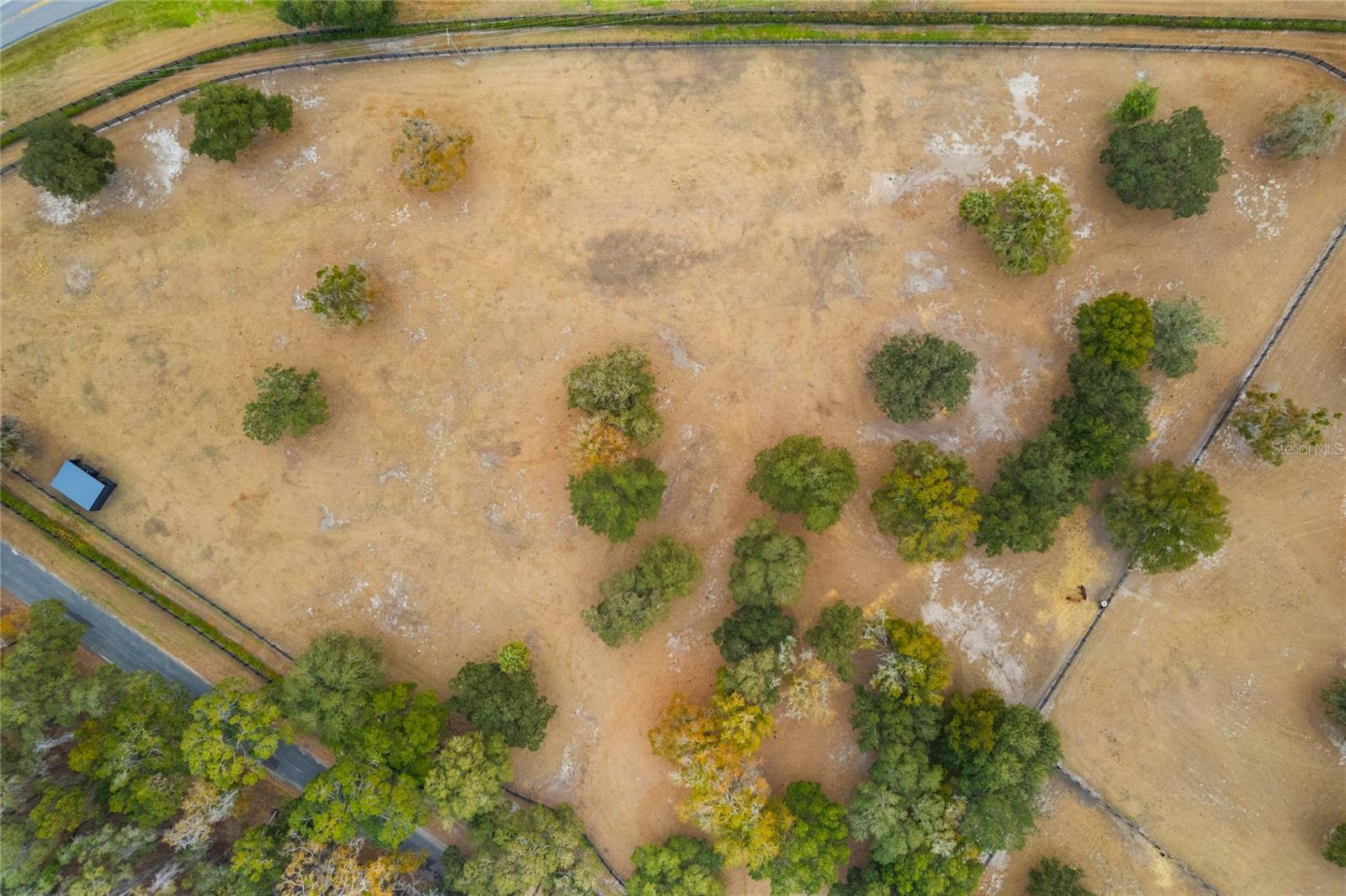 Listing photo id 61 for 12350 Nw Hwy 225 Hwy 225