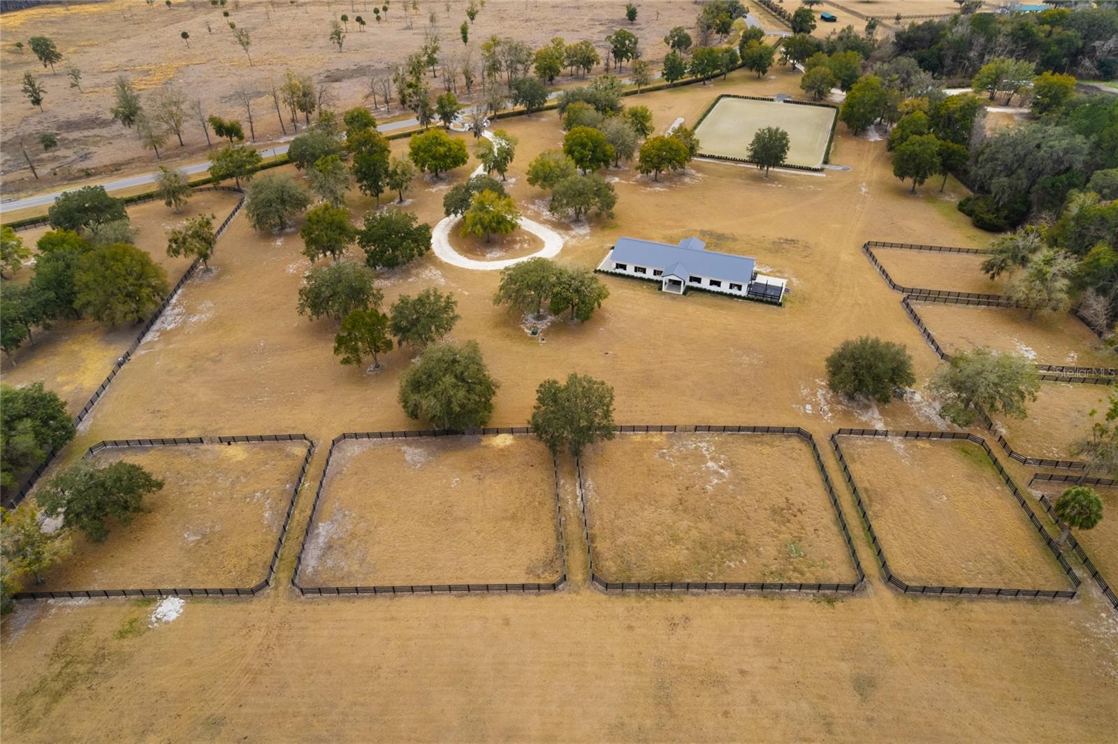 Listing photo id 62 for 12350 Nw Hwy 225 Hwy 225