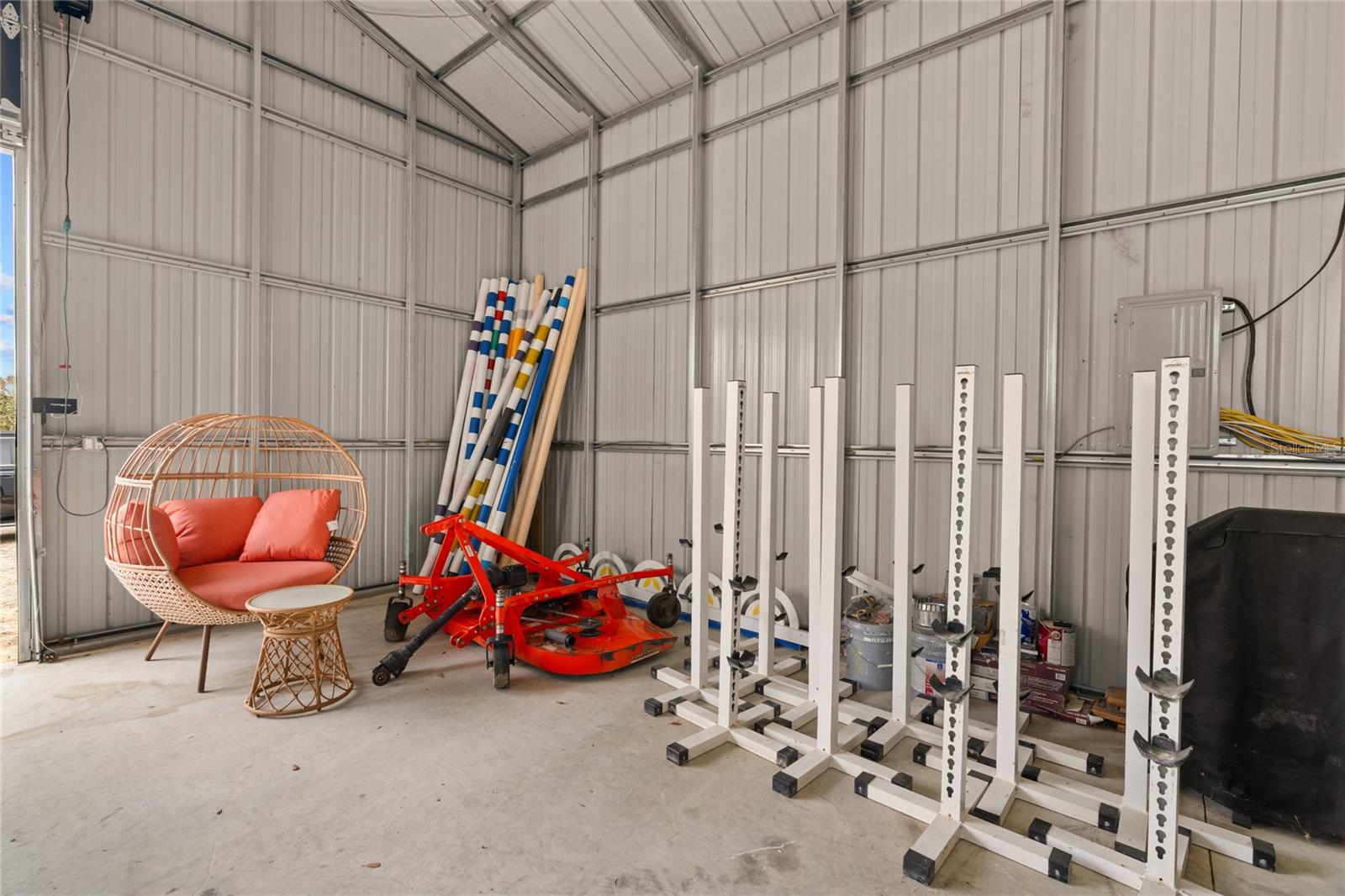 Listing photo id 64 for 12350 Nw Hwy 225 Hwy 225