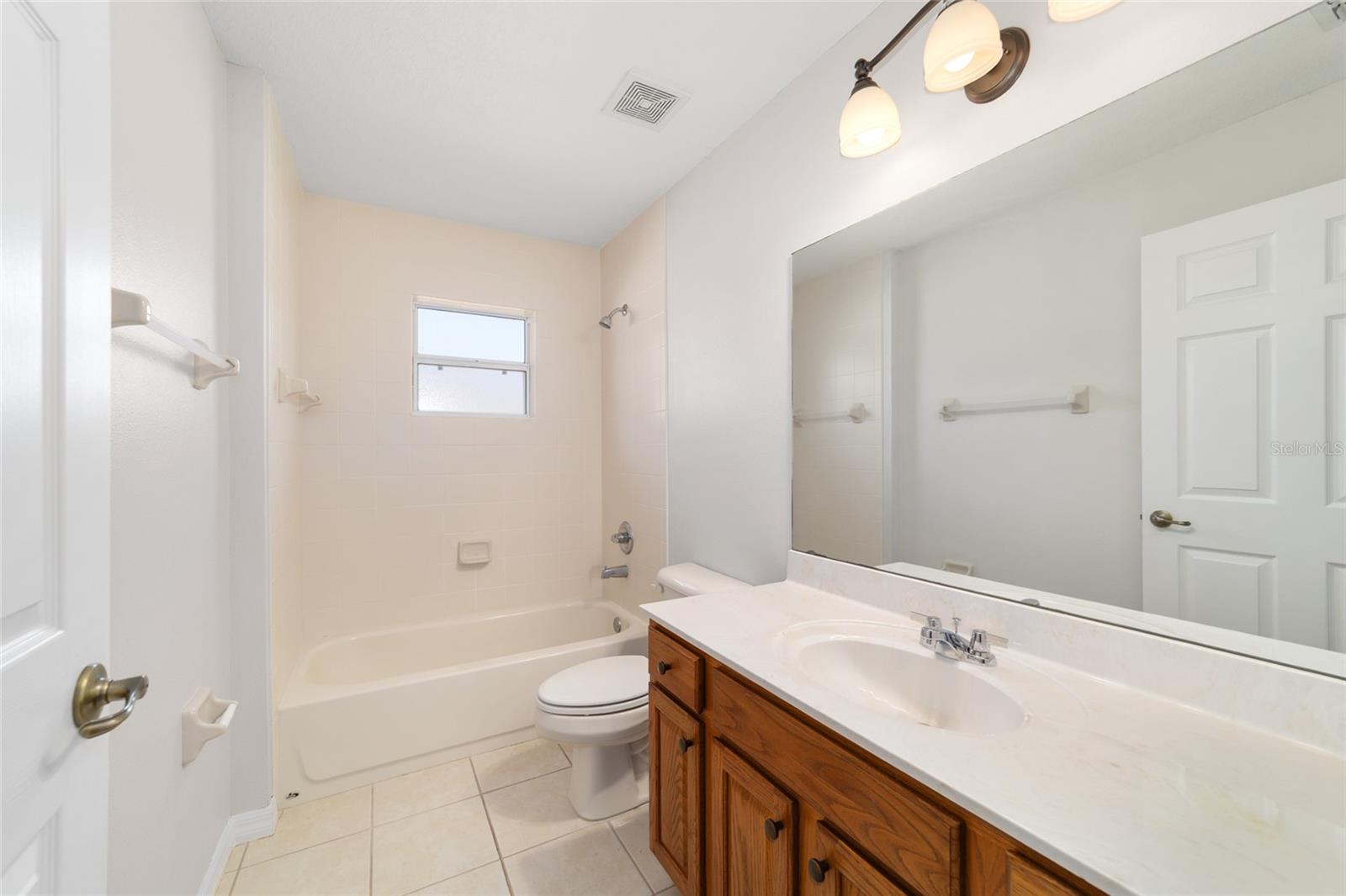 Image 12 of 18 For 4560 5th Court