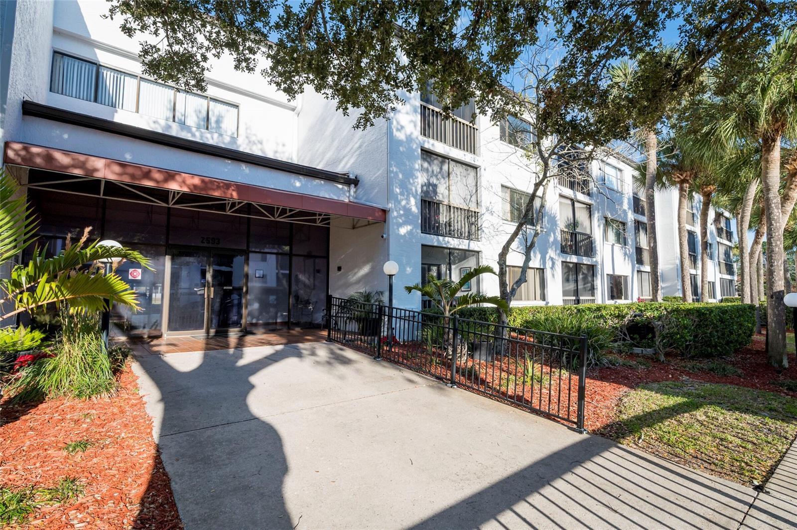 Image 26 of 32 For 2593 Countryside Boulevard 7307