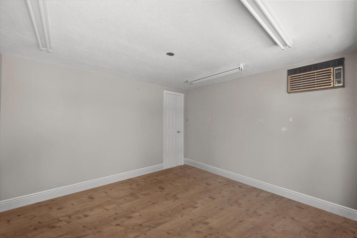 Image 46 of 68 For 23461 118th Street