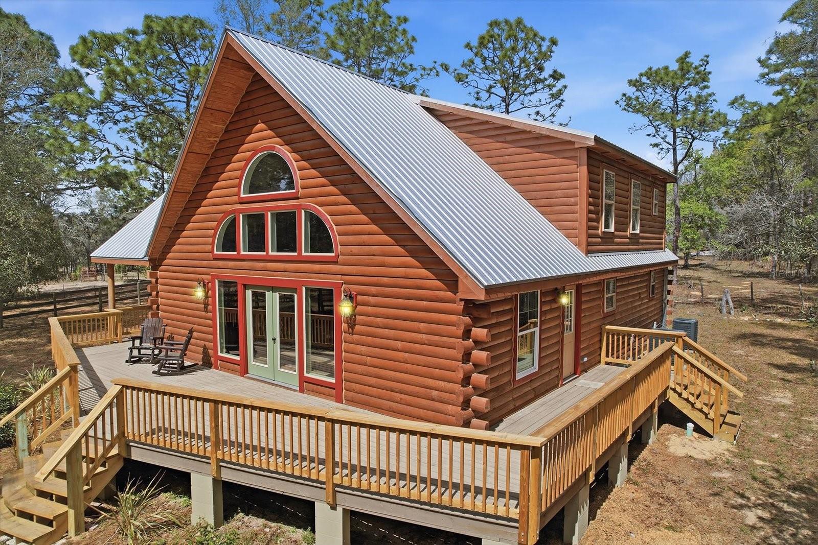 Listing photo id 0 for 8863 Evans Avenue