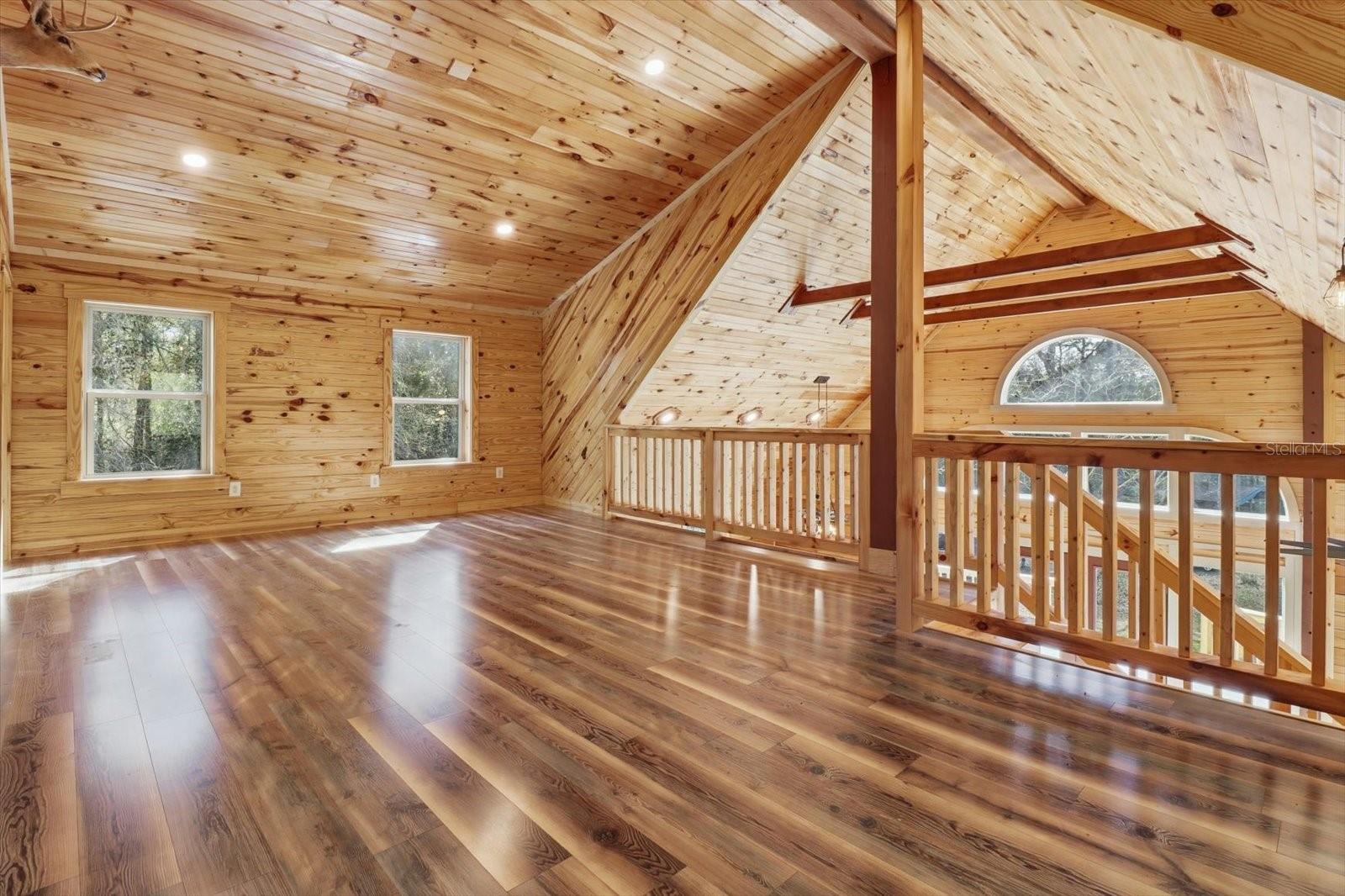 Listing photo id 27 for 8863 Evans Avenue