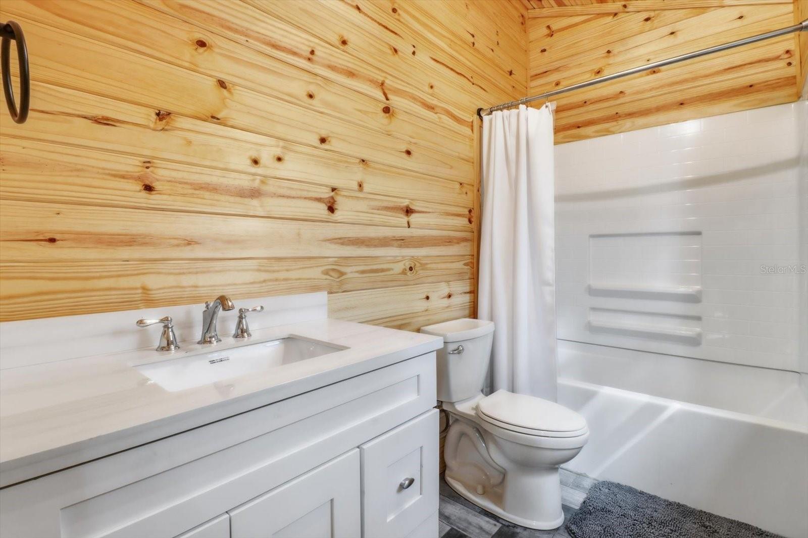 Listing photo id 33 for 8863 Evans Avenue