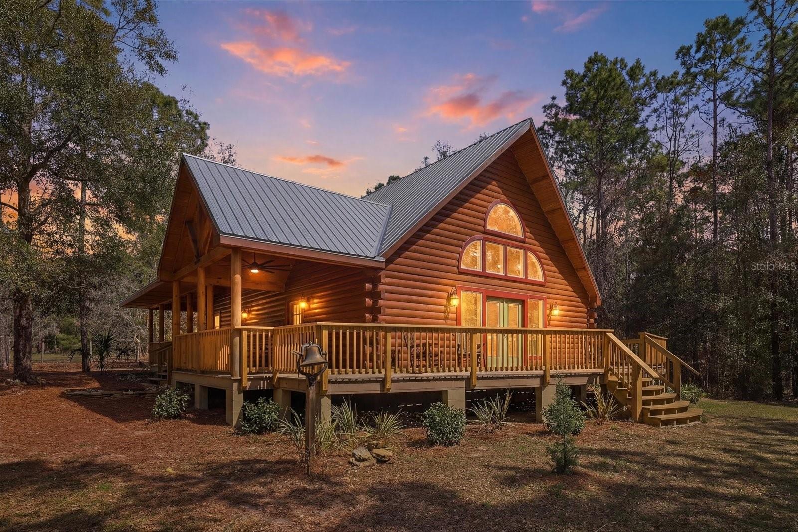 Listing photo id 38 for 8863 Evans Avenue