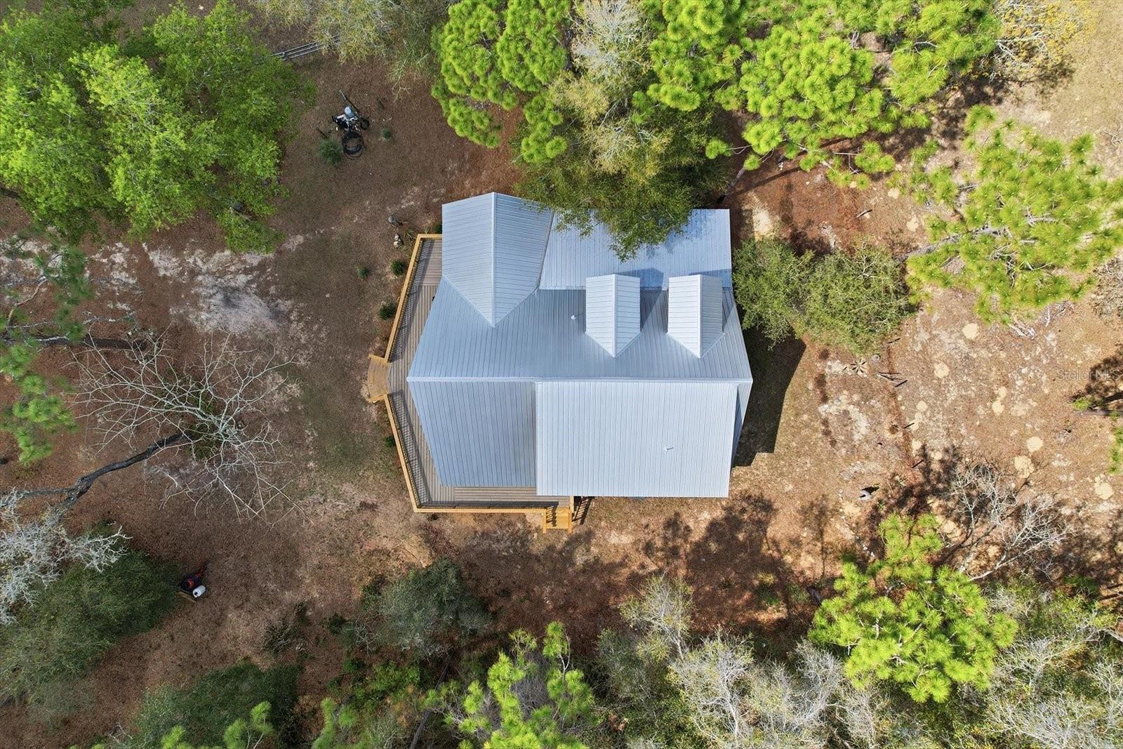 Listing photo id 40 for 8863 Evans Avenue