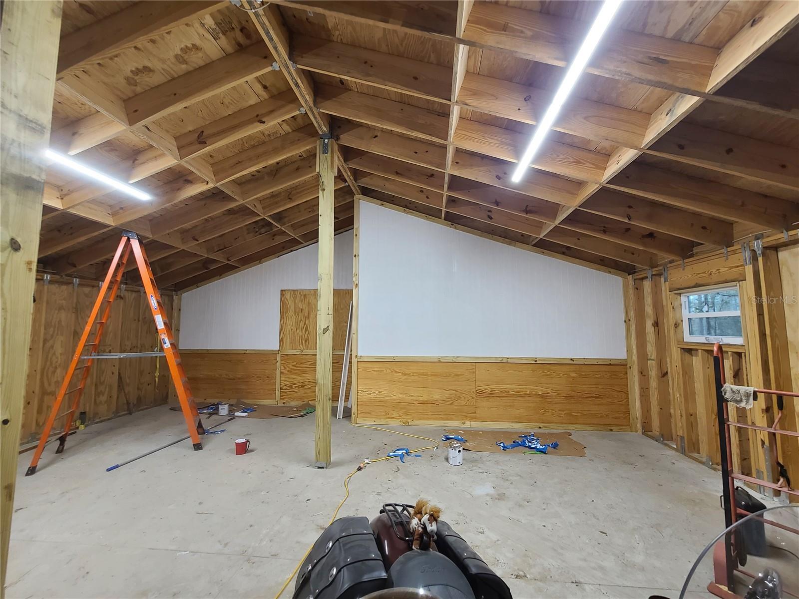 Listing photo id 47 for 8863 Evans Avenue