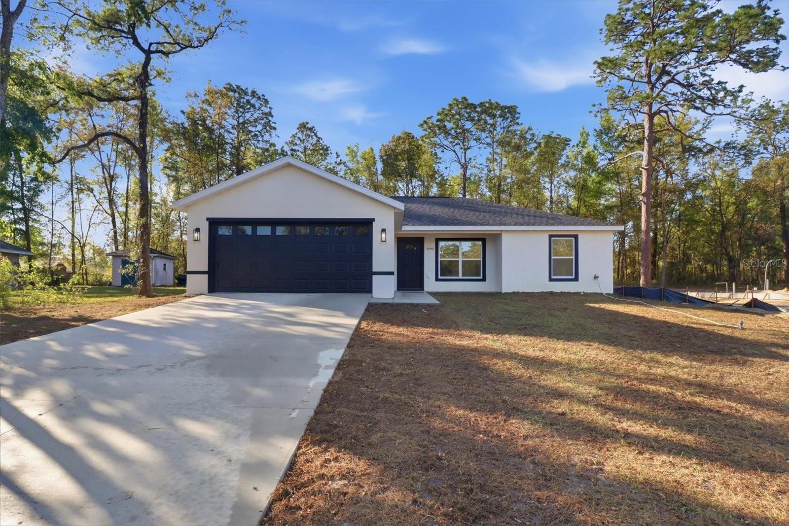 Listing photo id 0 for 2992 Camilo Drive