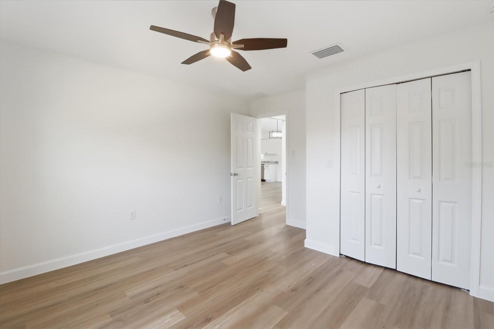 Listing photo id 24 for 2992 Camilo Drive