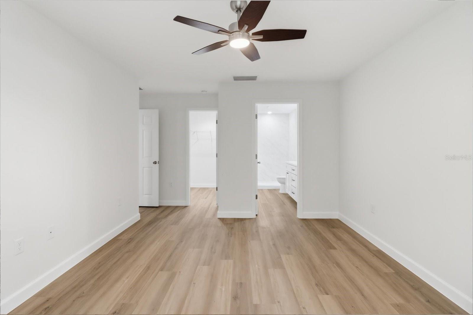 Listing photo id 26 for 2992 Camilo Drive