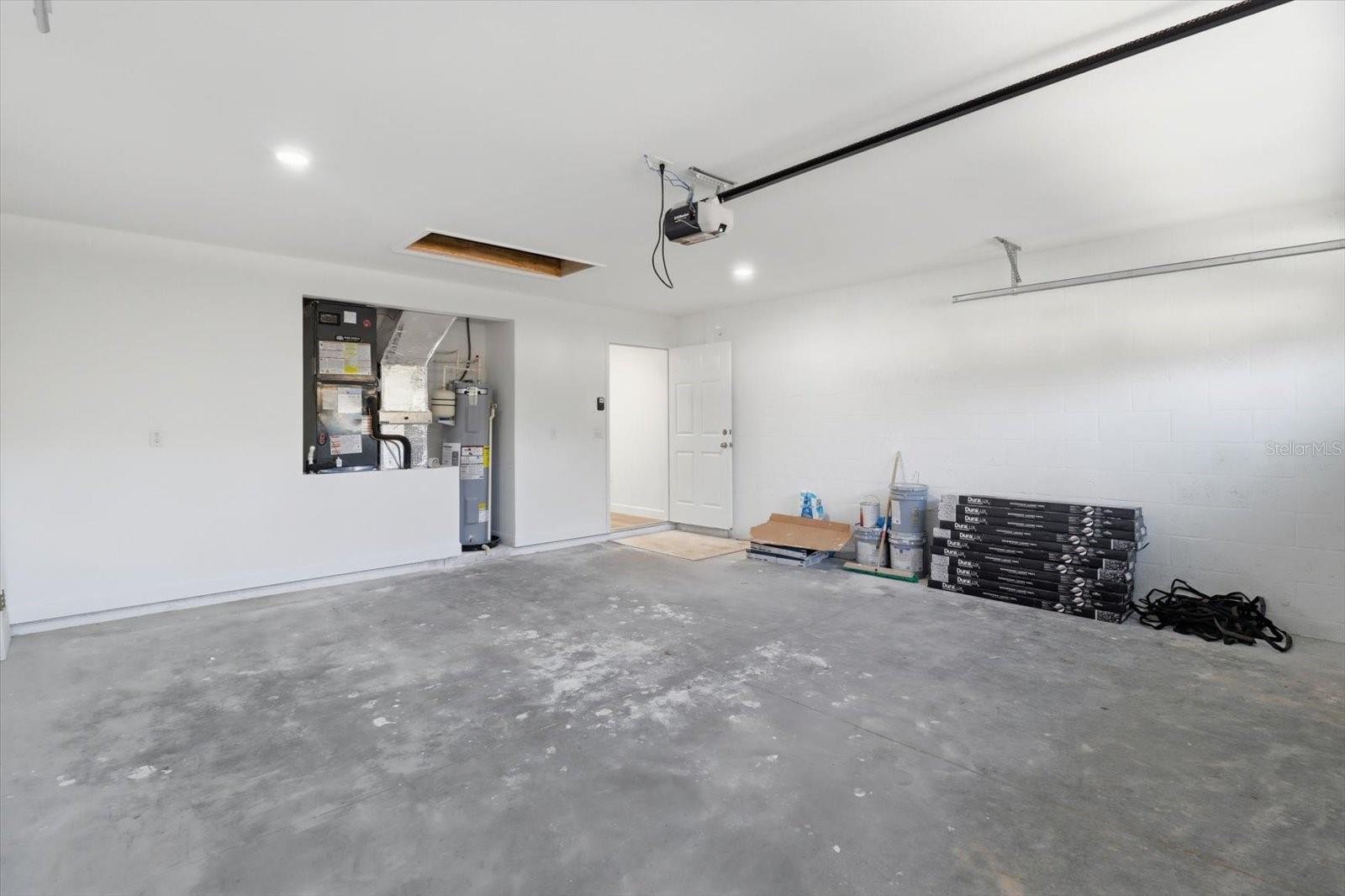 Listing photo id 32 for 2992 Camilo Drive