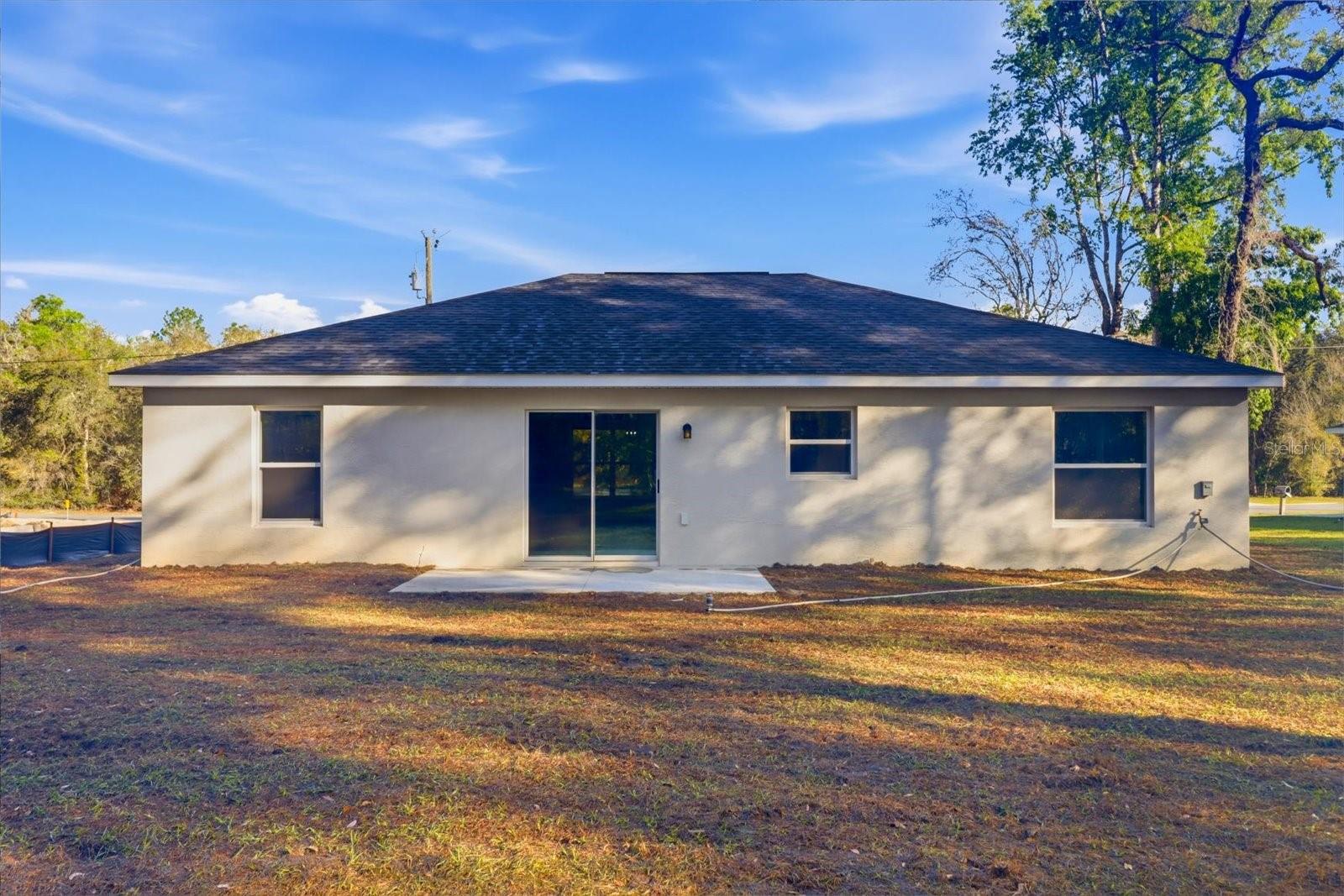 Listing photo id 33 for 2992 Camilo Drive