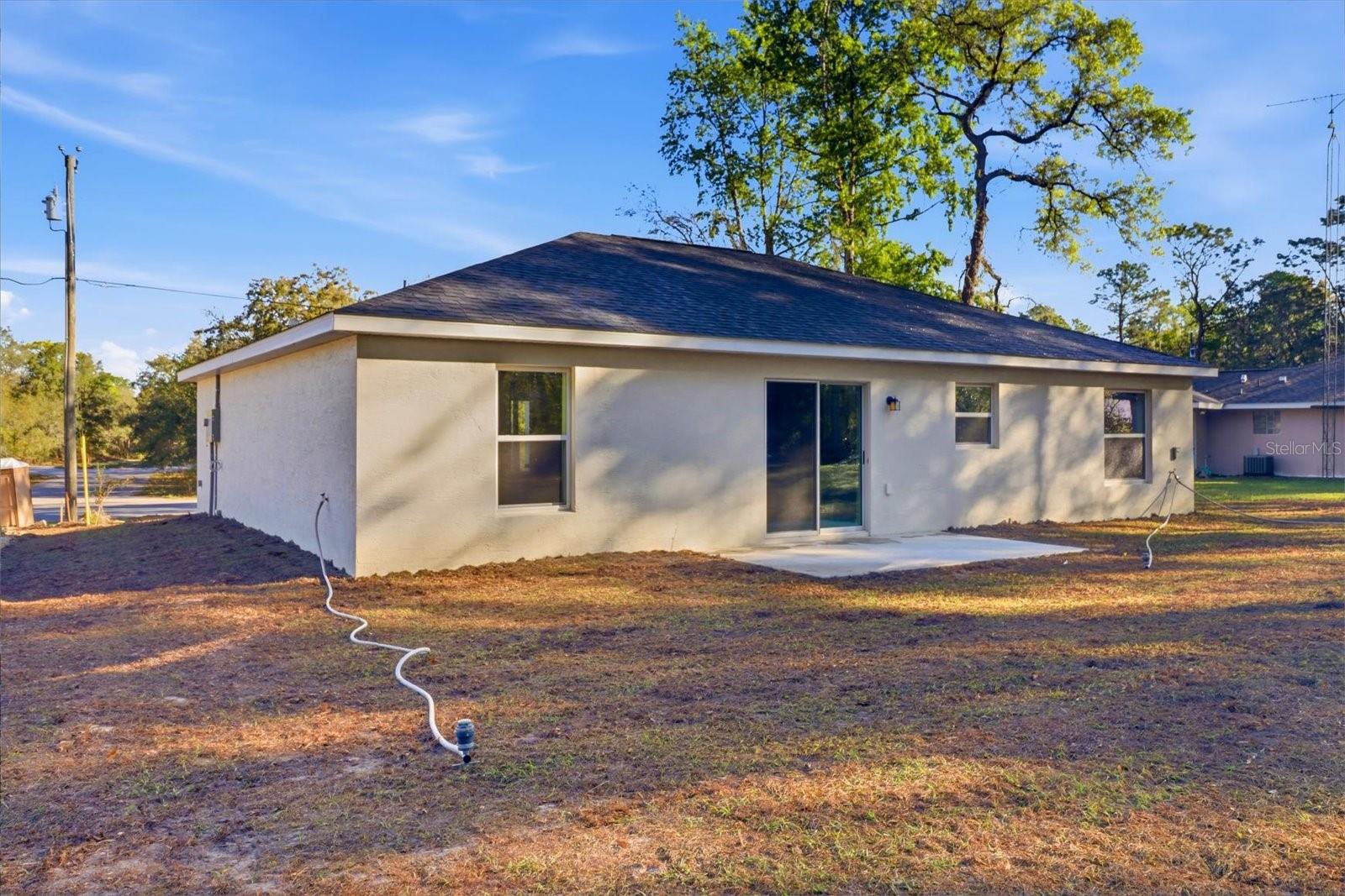 Listing photo id 34 for 2992 Camilo Drive