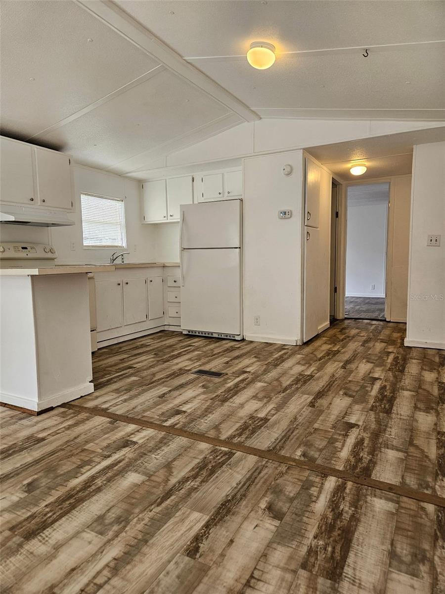 Image 5 of 14 For 2122 Cr 426  