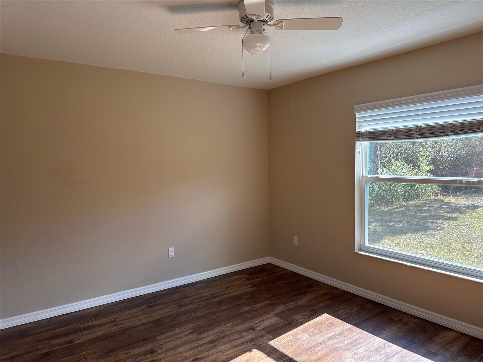 Image 14 of 38 For 4000 139th Street Road