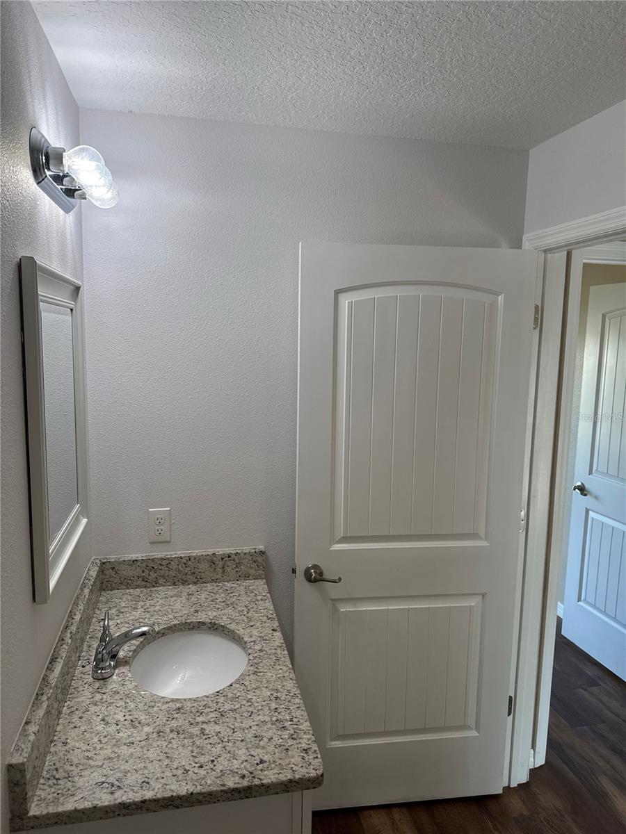 Image 20 of 38 For 4000 139th Street Road