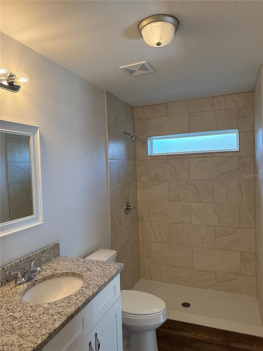 Image 27 of 38 For 4000 139th Street Road